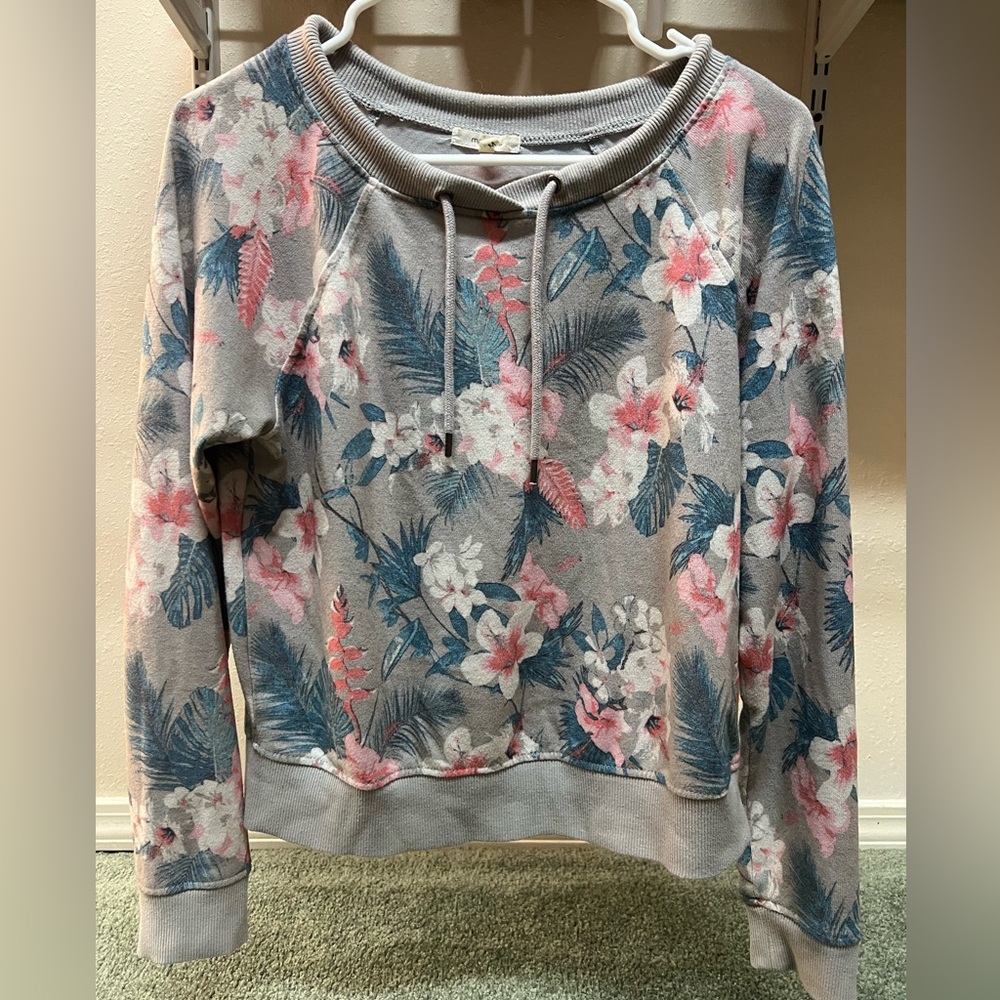 Maurice’s Ladies Long Sleeve Hawaiian 🌺